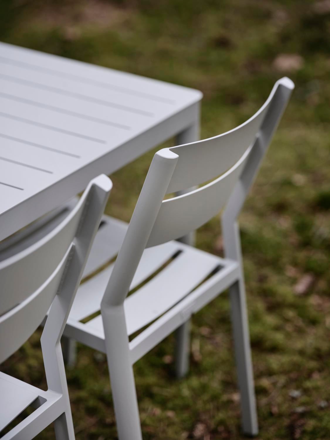 Bigby Esstisch Light Grey