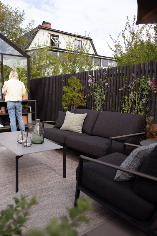 Hallavara Loungetisch Schwarz