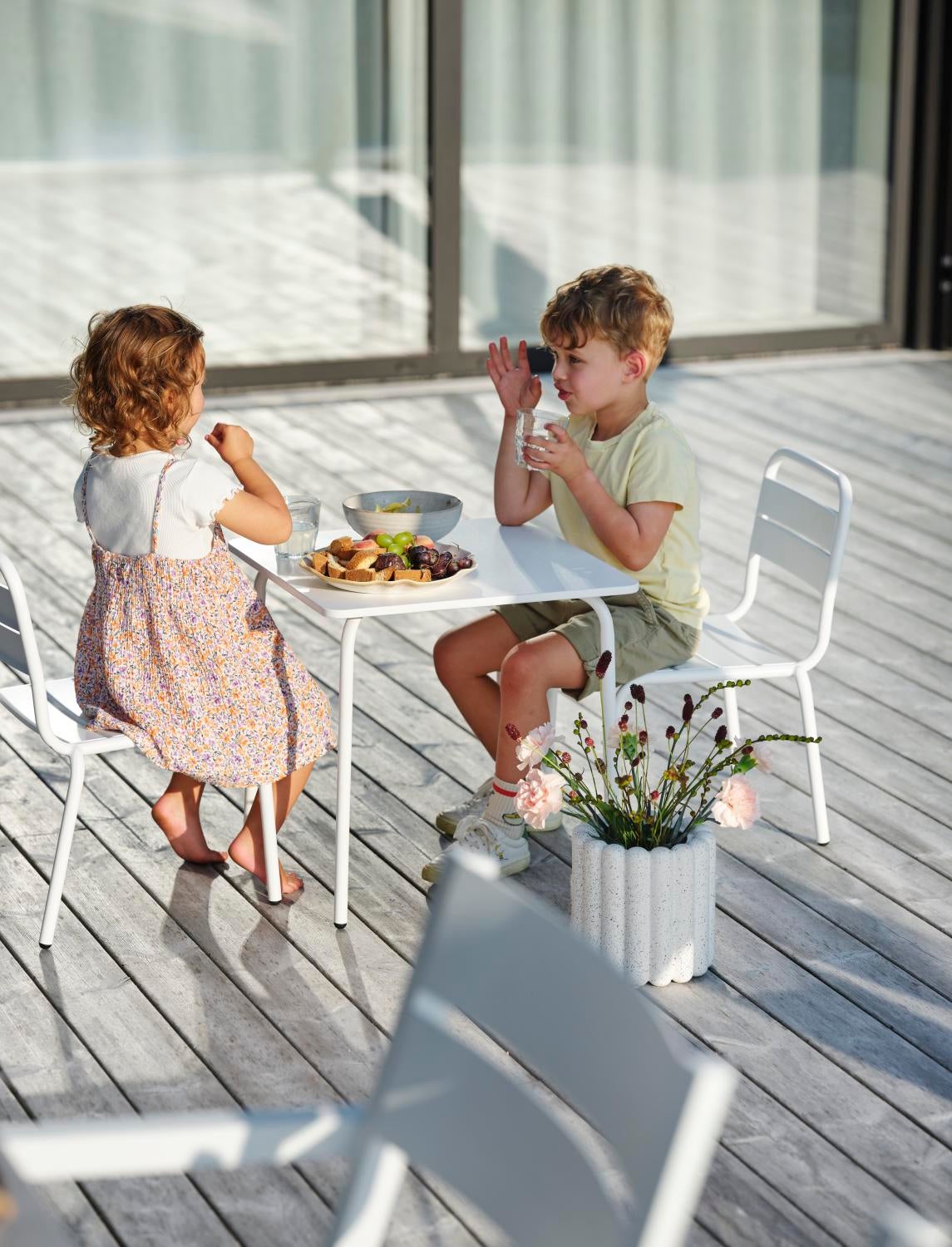Nera Kindertisch Weiß