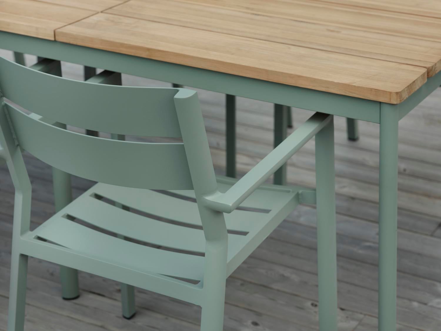 Nox Esstisch Dusty Green/teak