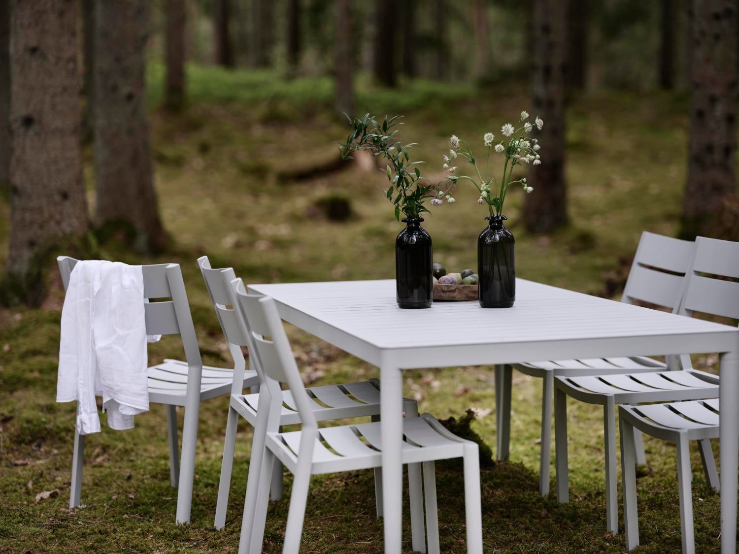 Bigby Esstisch Light Grey