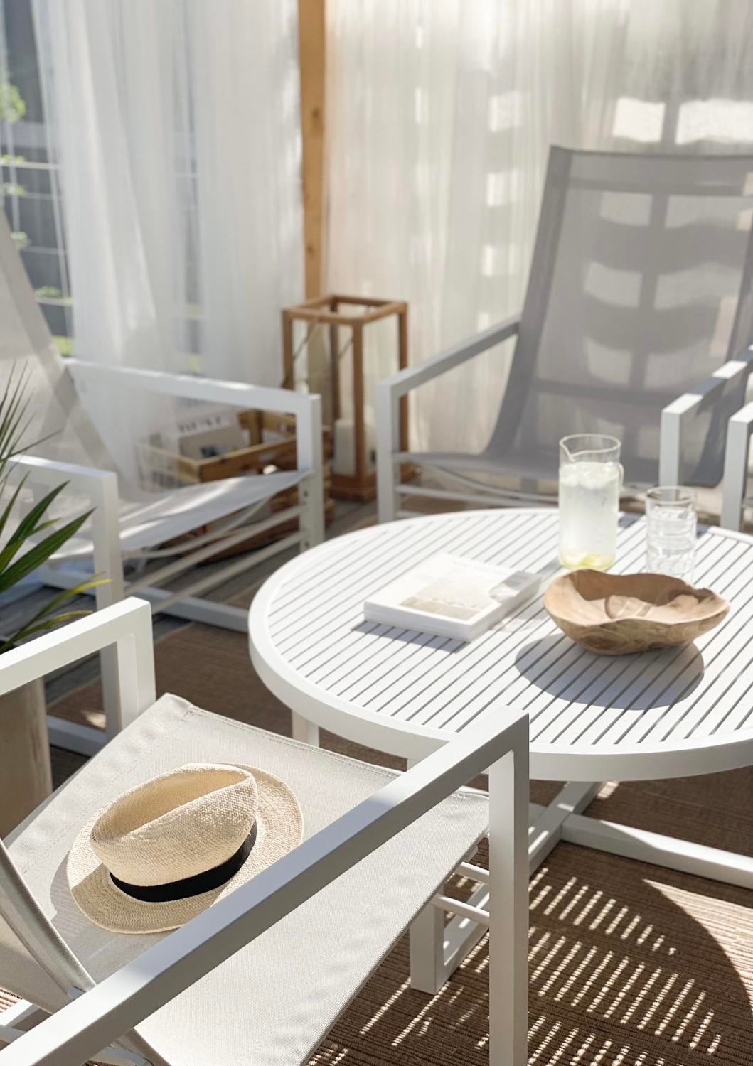 Vevi Loungetisch Weiß