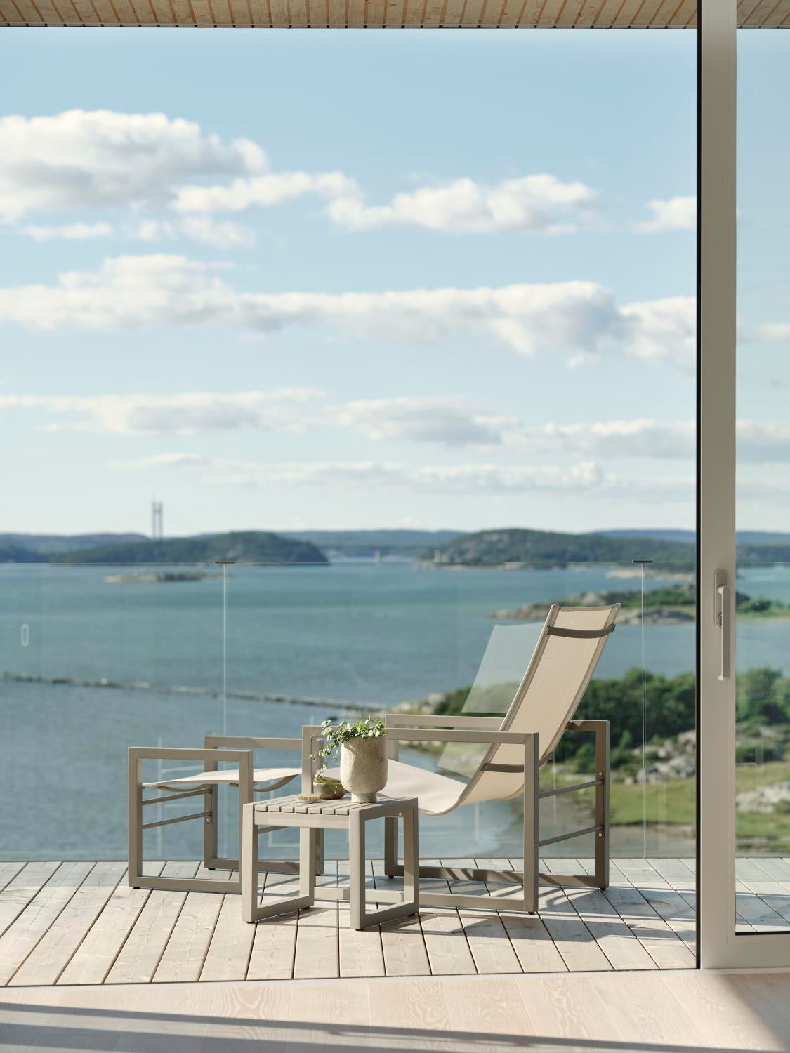 Vevi Fußhocker Khaki/Off-white