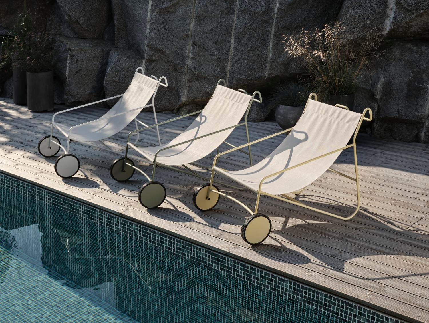 Poul Chair Loungesessel White_Offwhite