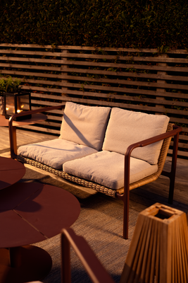 Motty 2-Sitzer Sofa Zin Red/Teddy Beige